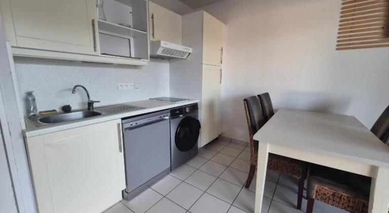 Superbe appartement avec piscine sauna et petite vue mer — photo 4