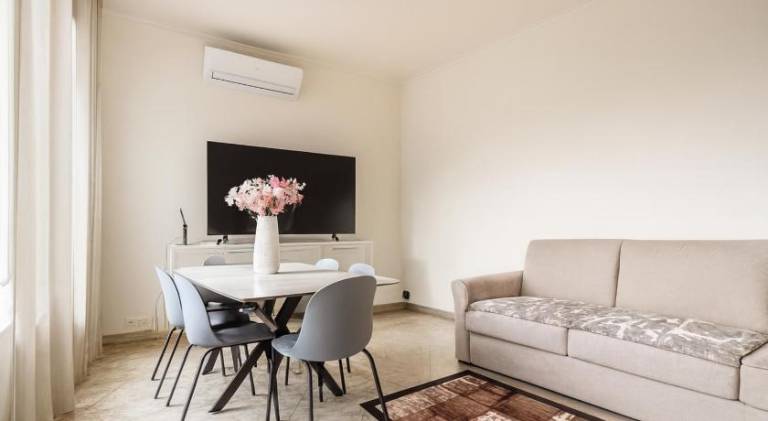 Apartment with 2 rooms for 6 persons — photo 3