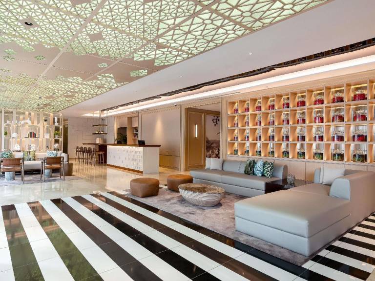 Novotel Living Bangkok Sukhumvit Legacy — photo 2