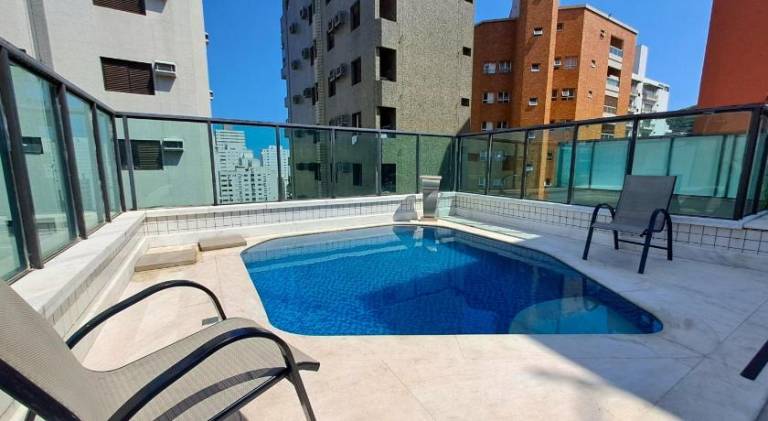Holiday apartment with pool in Guarujá