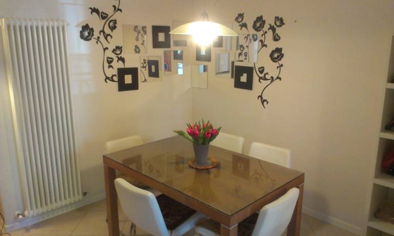 Holiday apartment with yard — photo 4