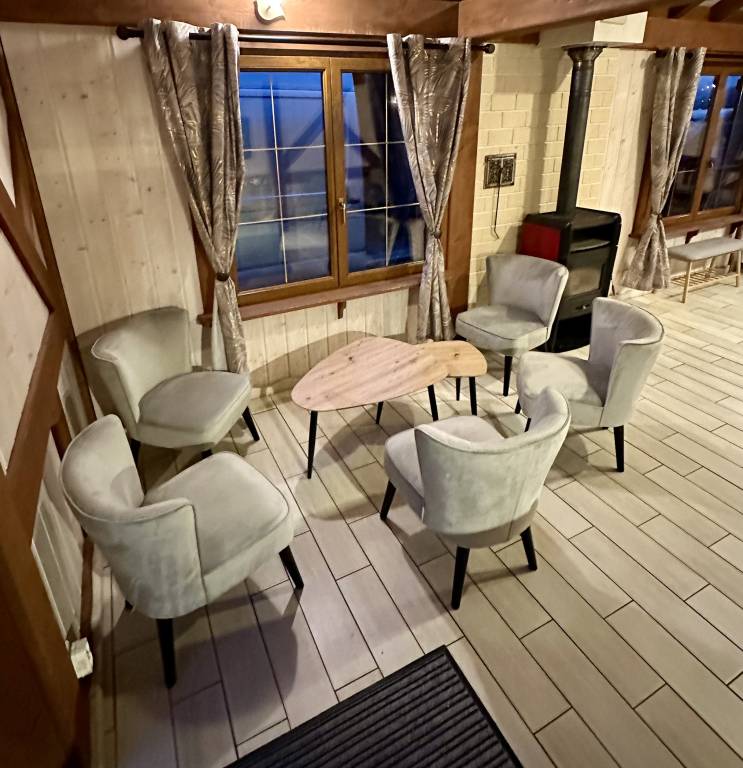 Family-oriented big chalet with garden, jacuzzi & BBQ | Garden view | Dogs allowed — photo 4