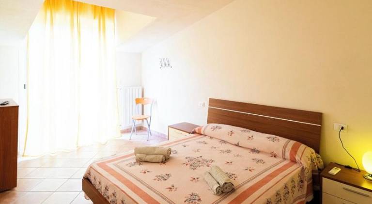Rental apartment with 1 room for 5 persons in Pietra Ligure