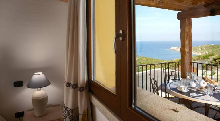 Children-friendly serviced apartment with yard, terrace & pool | Next to the beach | Pet-friendly — photo 2
