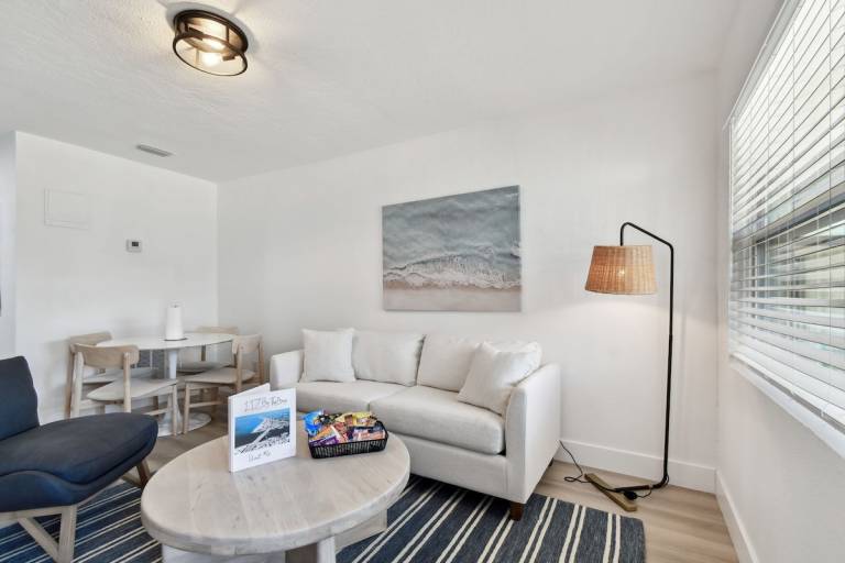 Holiday apartment with 1 room for 4 persons in Treasure Island, FL