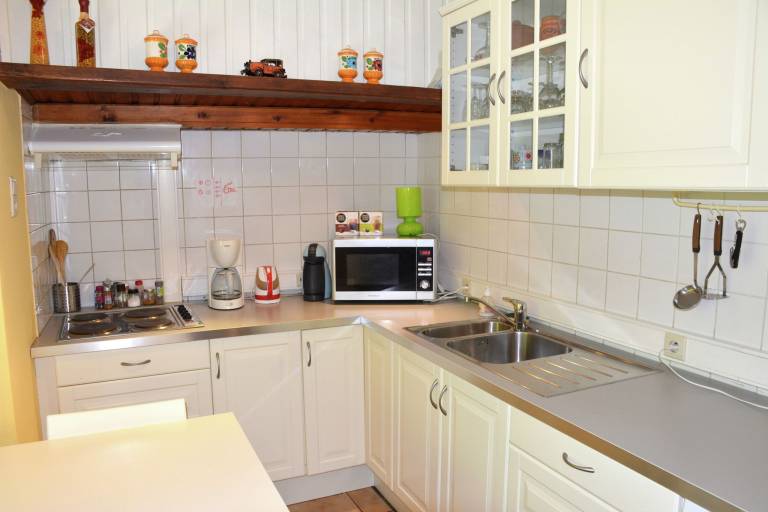 Charming cottage with terrace, BBQ & yard | Nature view | Pet-friendly — photo 3