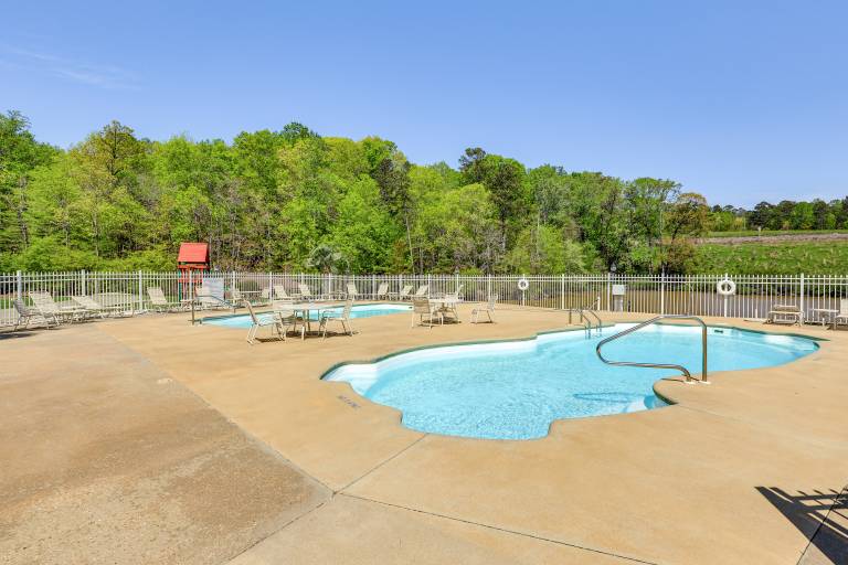 Boat Slip & Pool Access: Alexander City Escape — photo 4