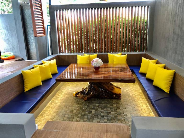 Villa with private pool, grill & yard — photo 5