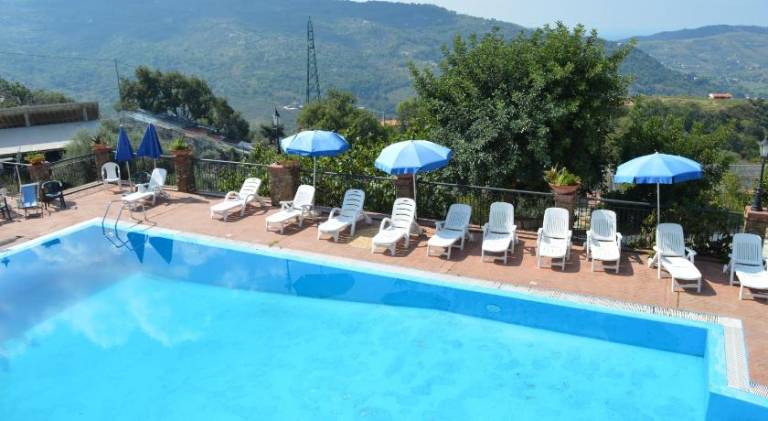 Children-friendly lovely farm with barbecue, pool & terrace | Dogs allowed in Perdifumo