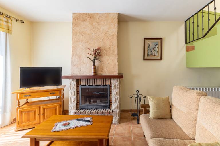 Holiday apartment with patio & yard | Mountain view | Good for workation — photo 4