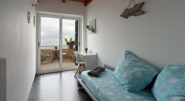 Rental apartment with 2 rooms for 5 persons — photo 2