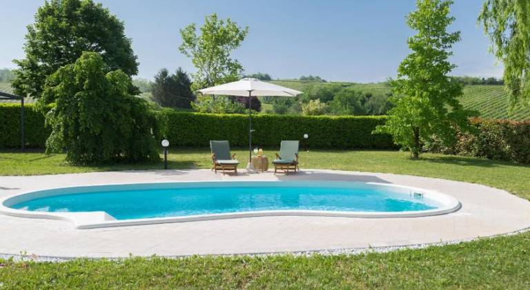 Farm with grill, garden & pool — photo 4