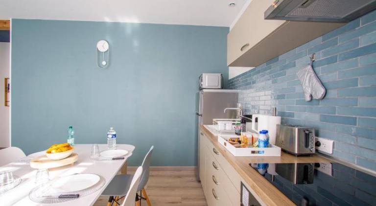 Cocon d'Hiver - Netflix & Wifi - Parking Gratuit - check-in 24H24 - Kit Bebe disponible sur demande — photo 3