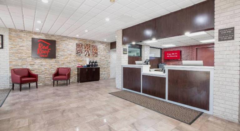 Red Roof Inn Roanoke Rapids — photo 2