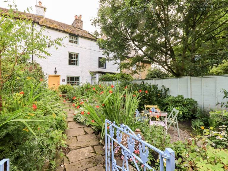 Cottage  Alston