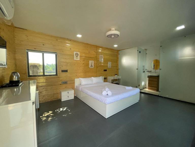 240 m&sup2; Zelt