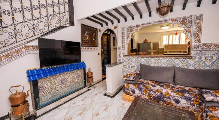 Vacation home with hot tub, pool & terrace | Next to Ben Youssef Madrasa | Pets are welcome — photo 4