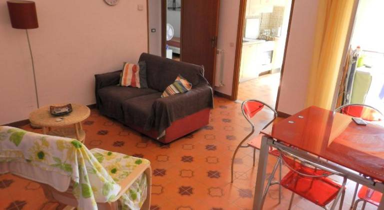 Rental apartment with 2 rooms for 4 persons in Patti