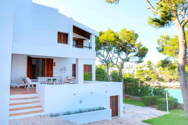 Vacation home with garden, private pool & terrace | Sea view — photo 5