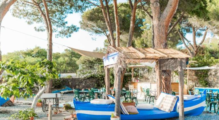 Family-oriented rental apartment with patio, jacuzzi & pool | Beach nearby | Pet-friendly in Messina