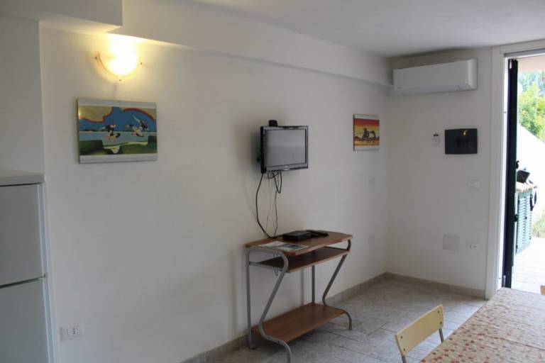 Rental apartment with garden — photo 3