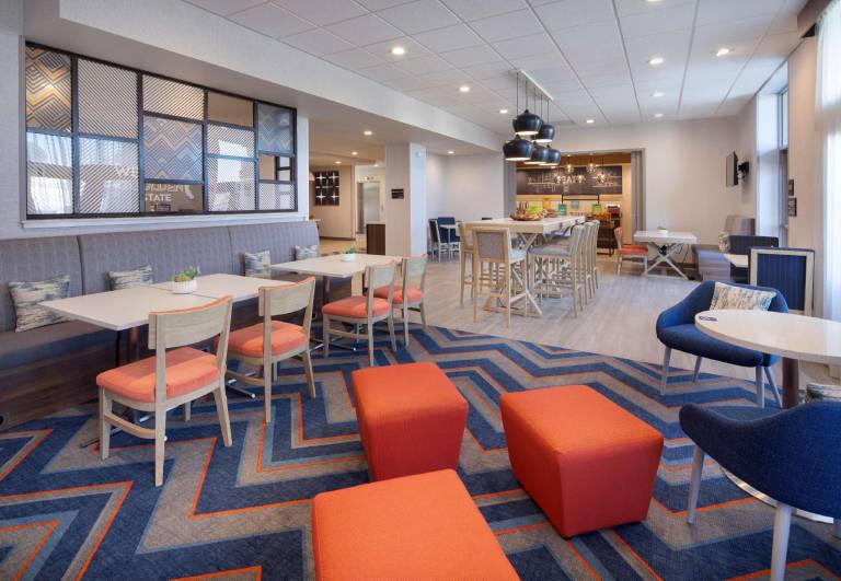 Hampton Inn Santa Cruz West — photo 3
