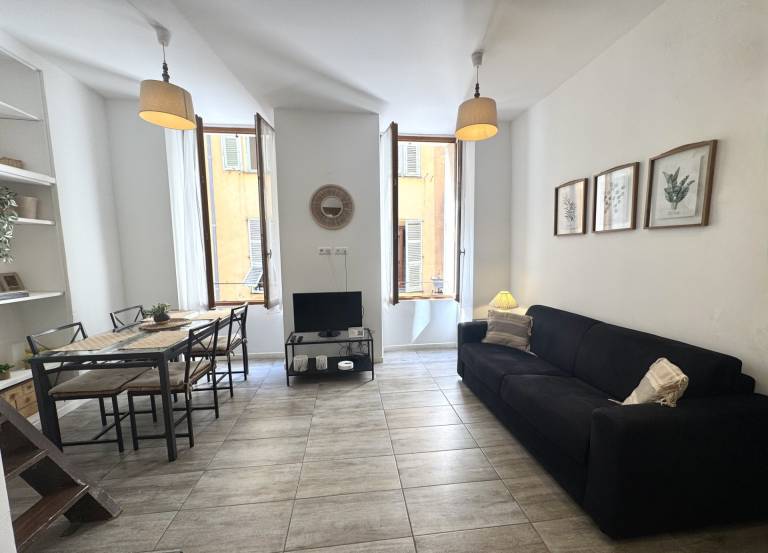 Apartment | Near Castle Hill — photo 4