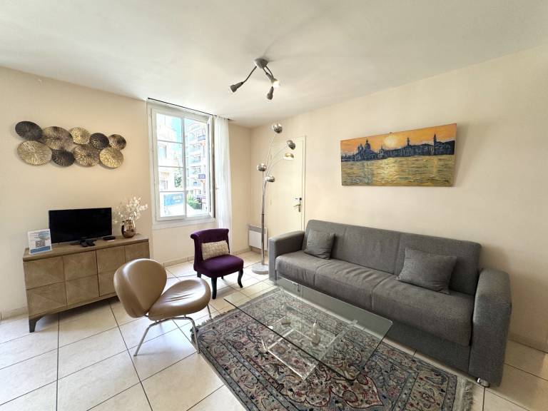 Rental apartment | Next to Castle Hill — photo 3