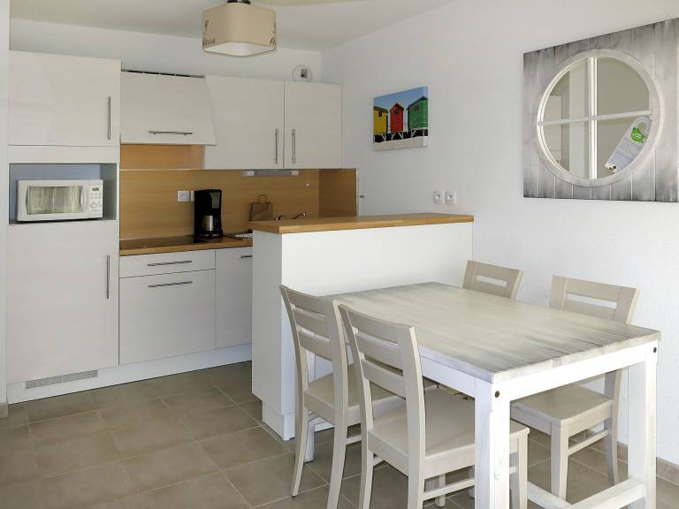 Lovely holiday apartment with terrace & heated pool | Beach nearby | Pet-friendly — photo 4