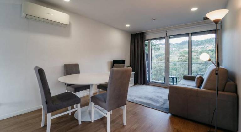 Chalet with BBQ, patio & pool | Suitable for remote work — photo 2
