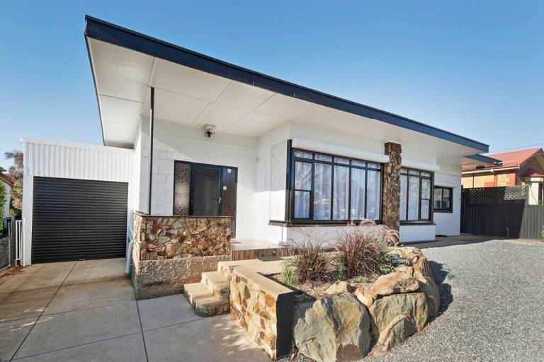 House  Mawson Lakes