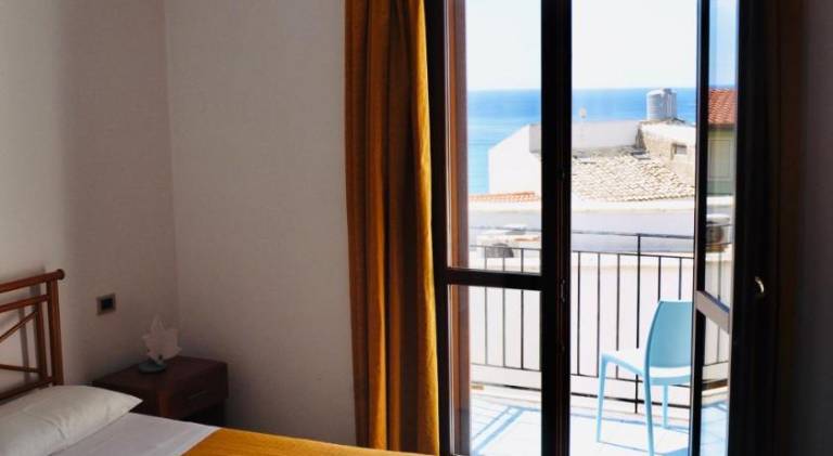 Pleasant apartment with garden | Next to the beach | Suitable for remote work | Pet-friendly — photo 2