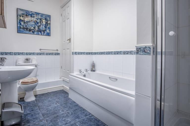 Family-oriented rental apartment with fast internet | Close to the beach | Pets are welcome — photo 5