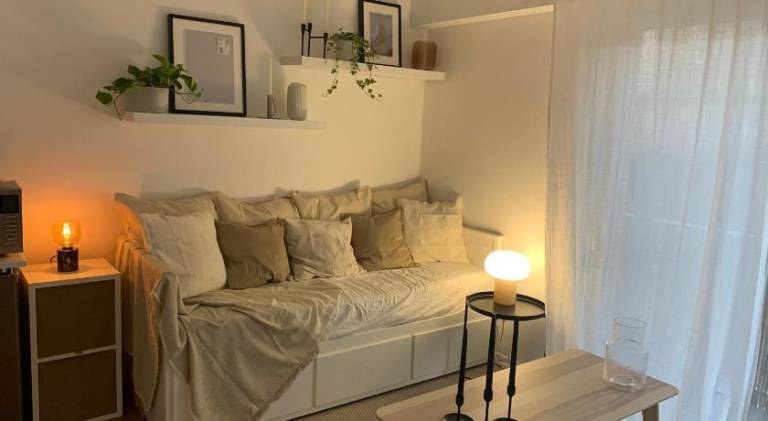 Rental apartment with 1 room for 2 persons in Chenove