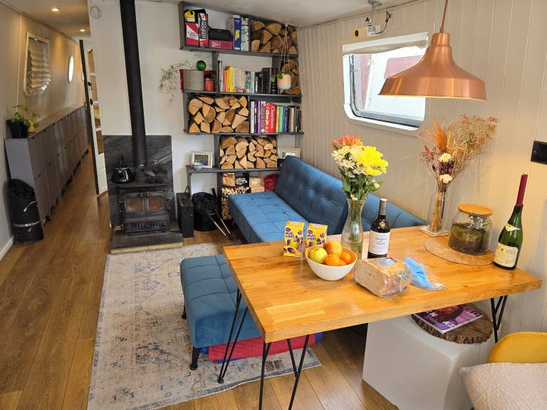 Houseboat London Borough of Islington