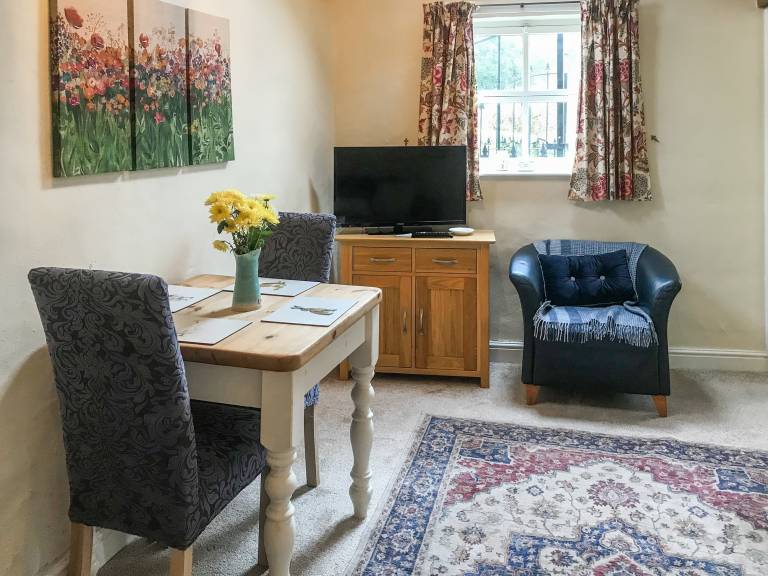Children-friendly pleasant cottage with patio, garden & grill | River view | Pets are welcome — photo 3