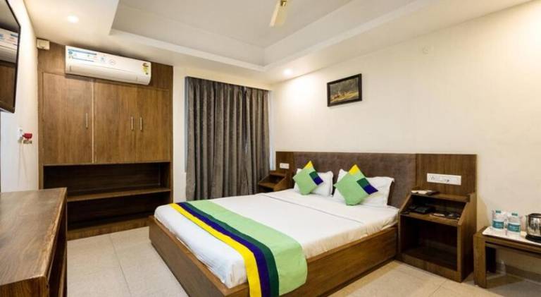 SWAGATAM INN, 5 minutes walk from Guwahati Railway Station — photo 2