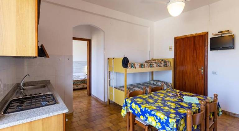Pleasant serviced apartment with barbeque & pool | Close to the beach | Good for workation | Dogs allowed — photo 5