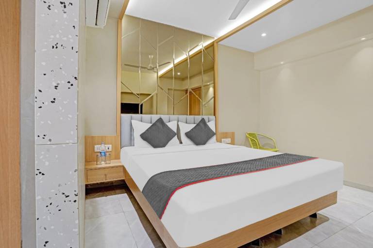 Townhouse OAK HOTEL SPRINGS LODGING