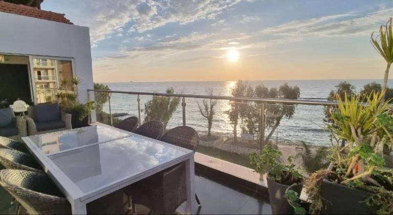 The View Beach Penthouse — photo 3