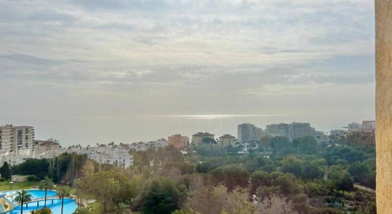 Acogedor apartamento en Benalmadena - Vistas - — photo 4