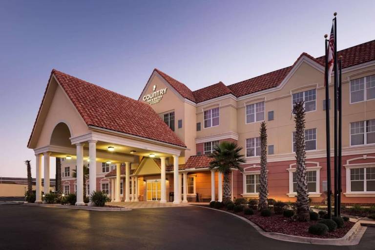 Country Inn & Suites by Radisson Crestview FL