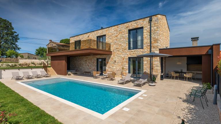 Villa Kaštelir