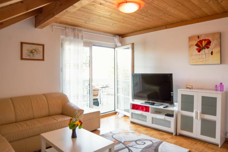 Holiday apartment with 1 room for 6 persons — photo 2