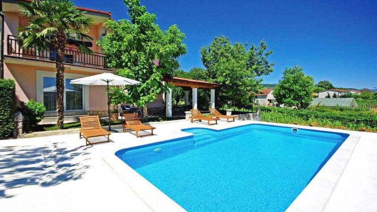 kuća  Kamenmost