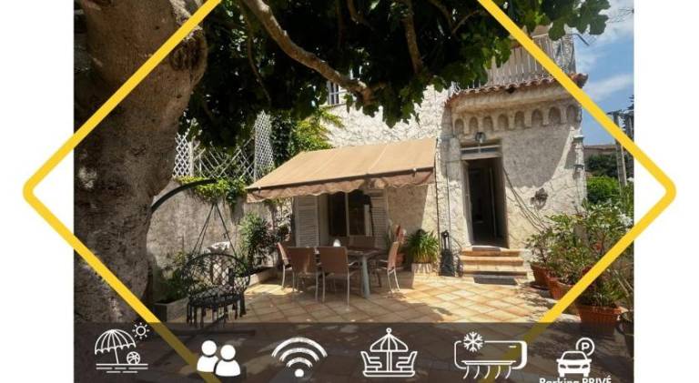 Vacation home with hot tub in Valbonne