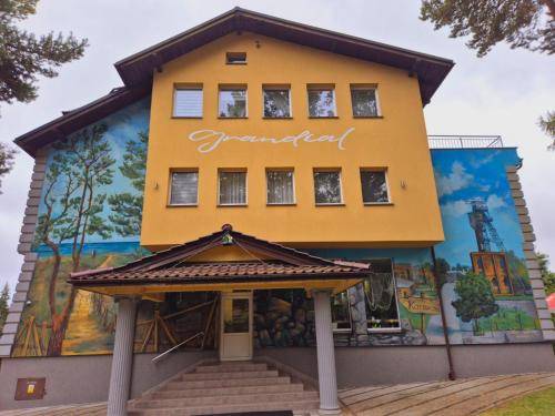 GRANDIAL in Wladyslawowo