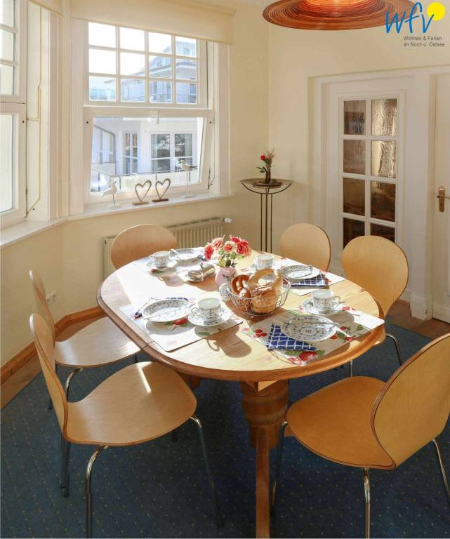 Villa Drei Rosen Ferienwohnung 2 mit WLAN, Garten und Privatparkplatz in Binz — photo 2
