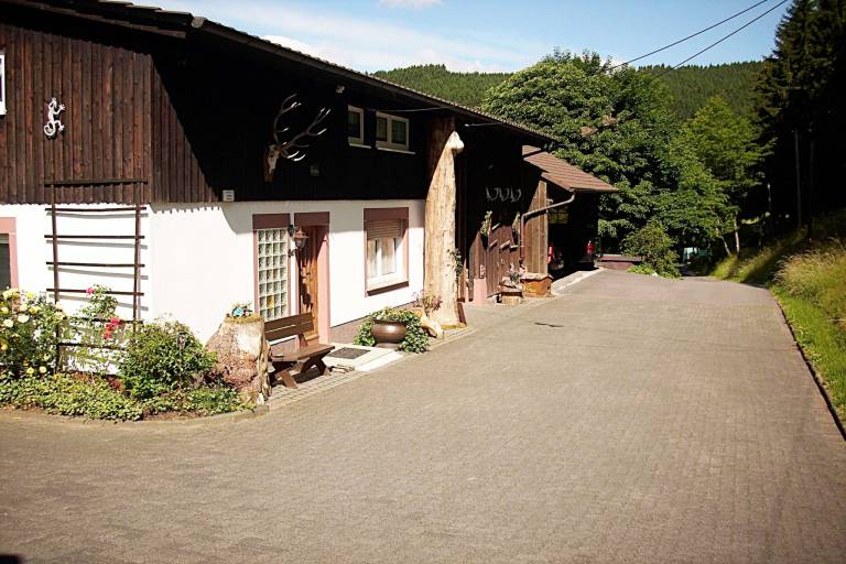 Holiday apartment with yard, patio & barbeque | Nature view in Arnsberg