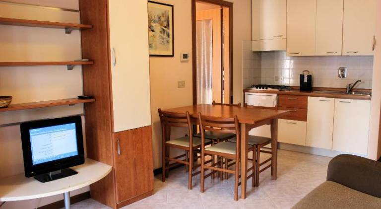 Holiday apartment with terrace — photo 2